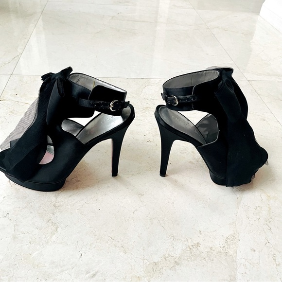 Paris Hilton sandales black satin with bow size 38M - Picture 7 of 11